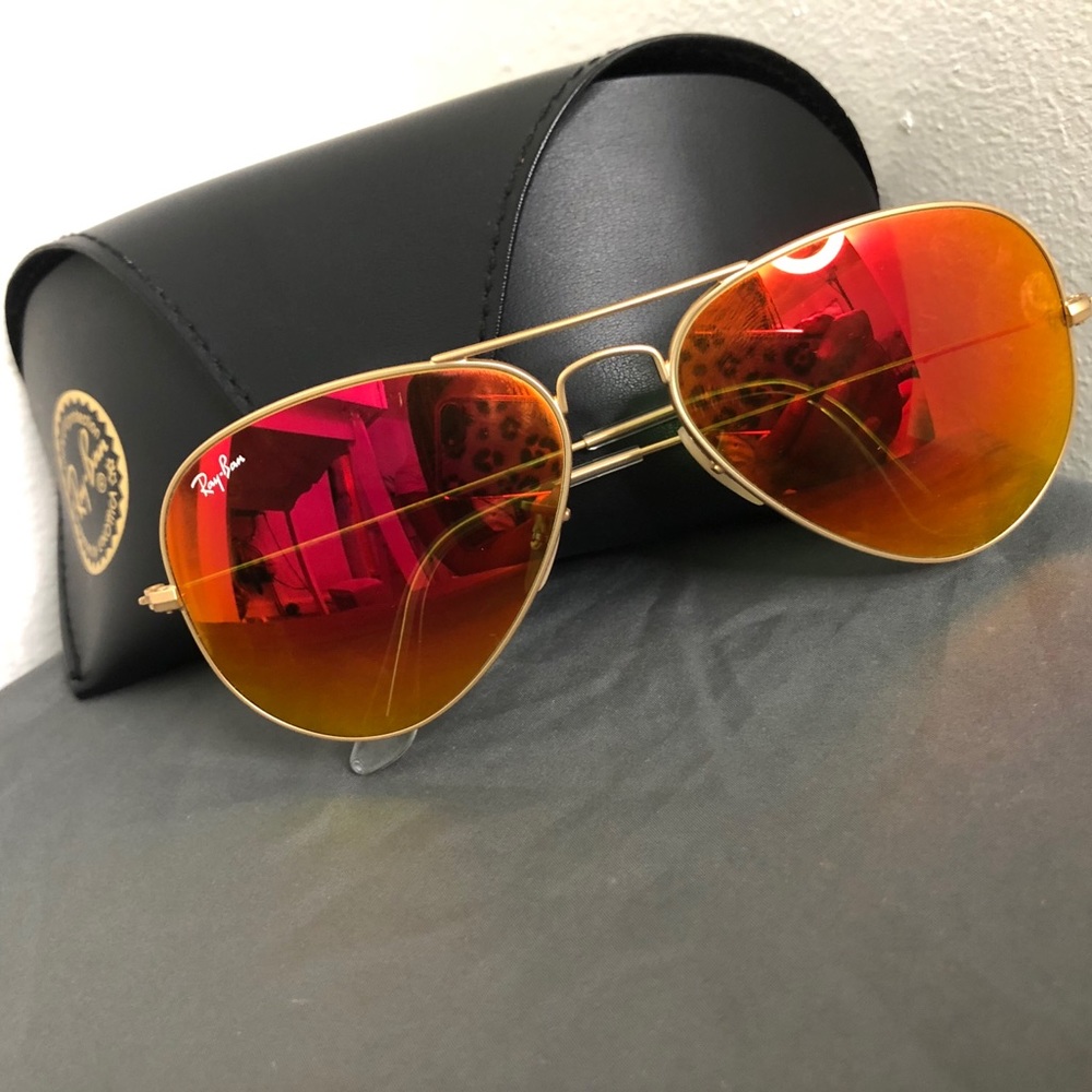 RAY BAN RB3025 Red Mirrored Aviator Sunglasses